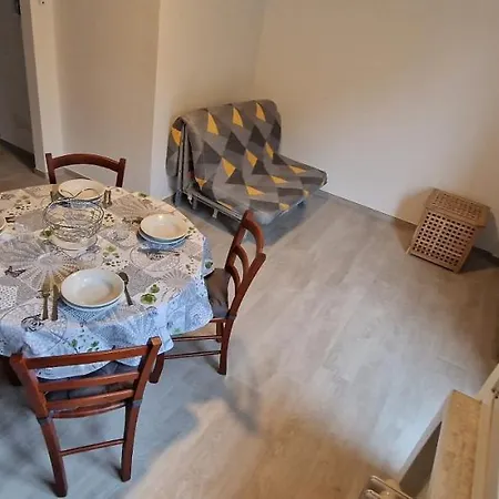 Shepherd's House Apartment